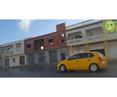 Maison inachevée 546 m² + 3 garages à dar Dar Allouch sur la rue principale - 2