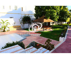 A vendre villa avec piscine sur un terrain de 1021 m² - 2