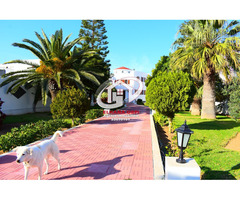 A vendre villa avec piscine sur un terrain de 1021 m² - 13